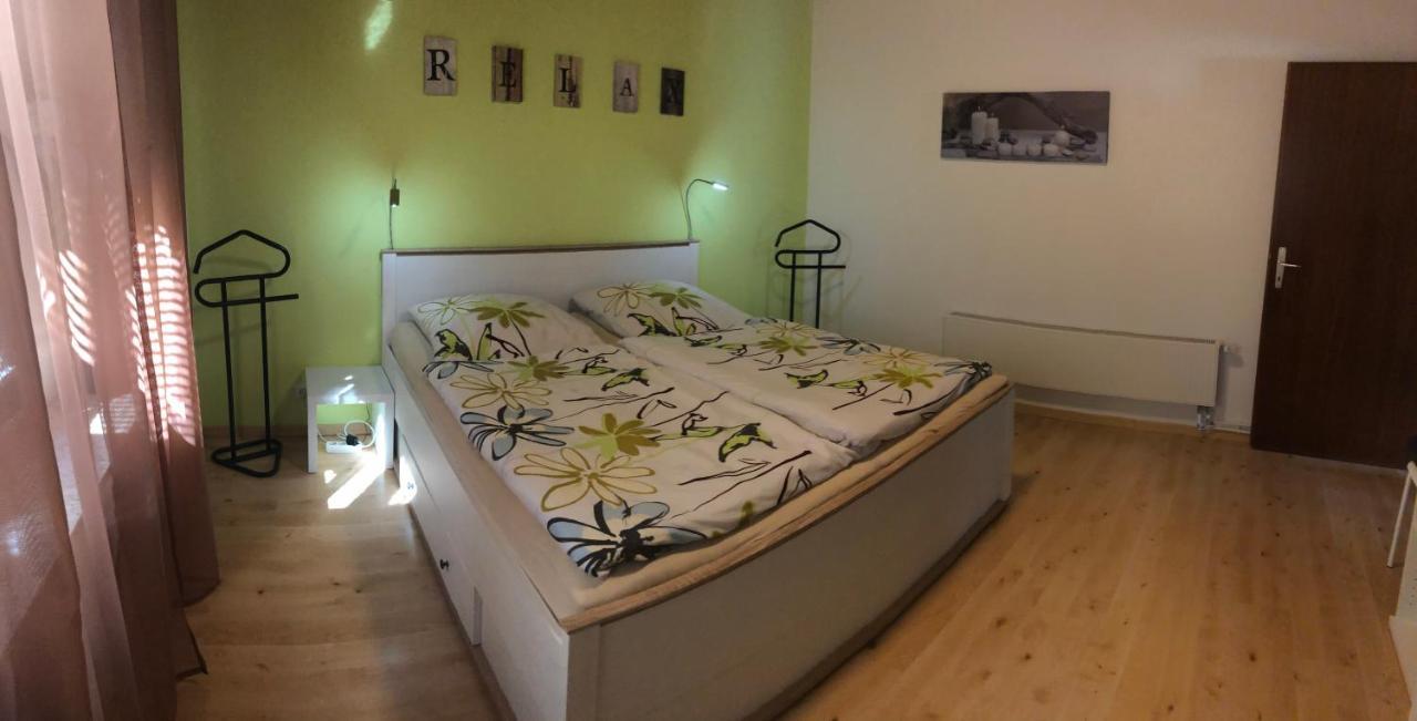Ferienwohnung Familie Slepitzka Niedenstein Εξωτερικό φωτογραφία